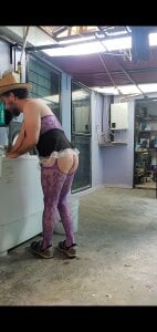 MachoPutito Lavando la ropa Pic 2