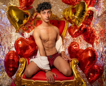 Seth_King_ Naughty Cupid’s Secrets 💌 Pic 4