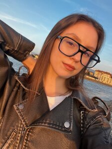 Walking is so cool, isn't it?😇 de EllenRodgers  4 Imagens