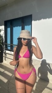 Nahomi_key_ Date in pool? Pic