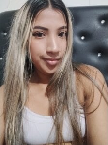 Pau 💕 de paulina_hotgirl  5 Imagens