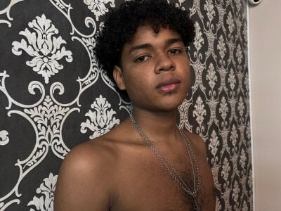 Public de Twink_Alex19  2 Imagens