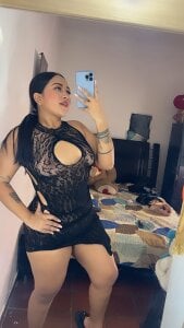 Layla__Zhara 🔥  2টি ছবি