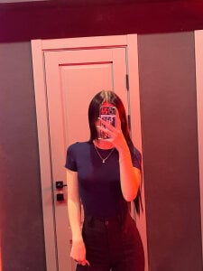 AdellaMacht Public Pic 6