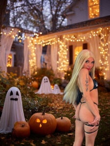 SexyNaf Sweet or naughty? 🥵🎃 Immagine  6