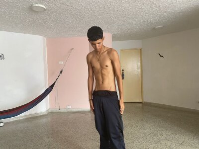 blade_fk your skinny shame Pic