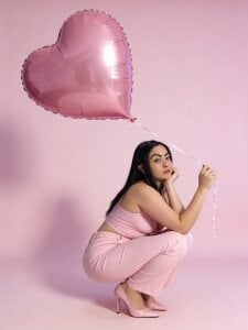 Victoria_Jonhss Valentine's Day 🌹 Pic 2