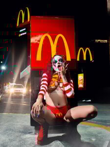BambiiQueen 🤡 🎃2024 Photo 3