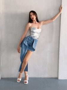 KellyBeeal: Public ( 3 фото)