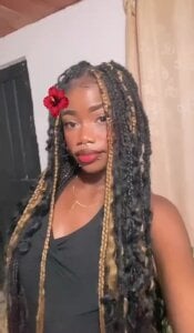 NyraSolenne Good afternoon, lovely ☀️💖 I’m live from 2:00 p.m. to 8:30 p.m., glowing with playful charm and a s Pic 3