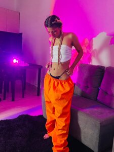 Aleja_oficial Going to prison for your kisses would be fair treatment😜🔥 Foto 3