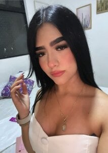 Emma_25_ Public Kuva 2