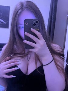 VikiBlossom Public Pic 3