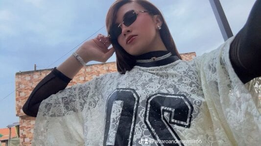 giuliana_andrade I said goodbye to the copper color 🤎 Pic 2