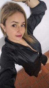 luciamature_ 😻NEW CONTENT!😻 Pic 9