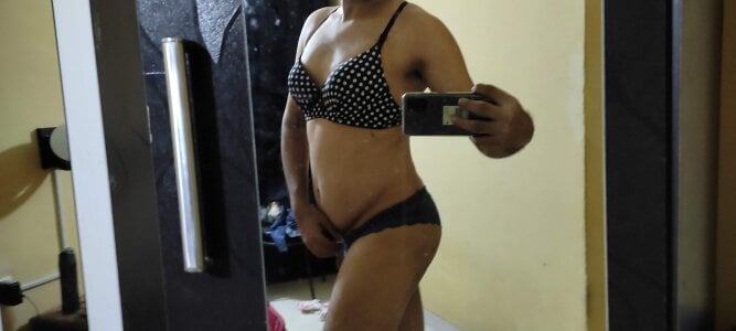 Smoothsub4mistress Public Pic 4