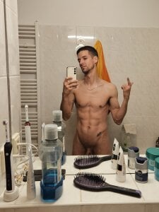 TheShavedGamer Public Pic