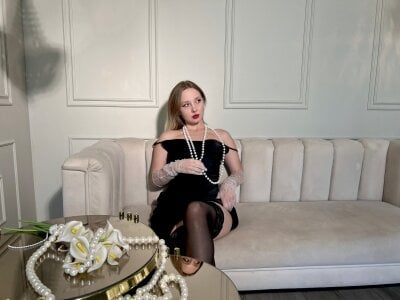 CandiceKingzzz: graceful beauty💎🫦 ( 2 фото)