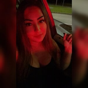 TinaSweet01 Public Pic 4