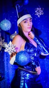 lissa_palmer kullanıcısının Dangerously Tempting Gifts 💝🎄✨ albümü -  2 fotoğraf