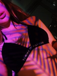 BootyTrisha Tropical sexuality Pic 8