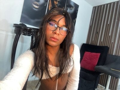 _foxy_00: SEXY BRUNETTE LATINA 🔥🫦 ( фото)