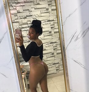 Stormycloud_a Yummi 🙈 Pic 3