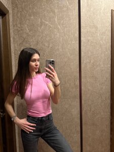 MinaMancilla pink vibe Pic 5