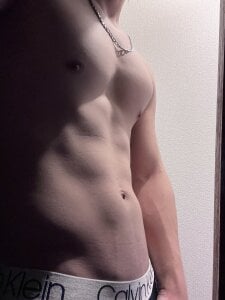 sekujapakunのXにあげたやつの 3枚の写真