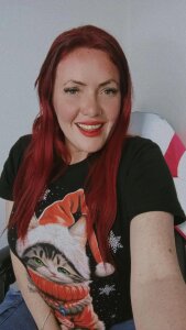 carolinhe_ I'm in casual, natural mode. Pic 2