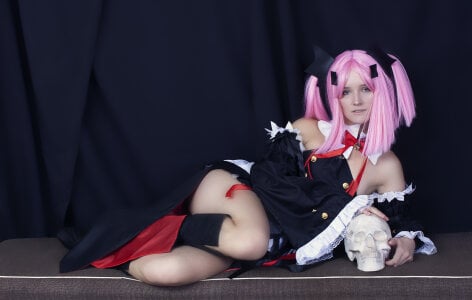 FrancescaCollins queen of vampires cosplay Pic