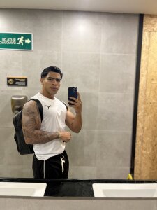 Andrew_wolf7 Gym Pic 2