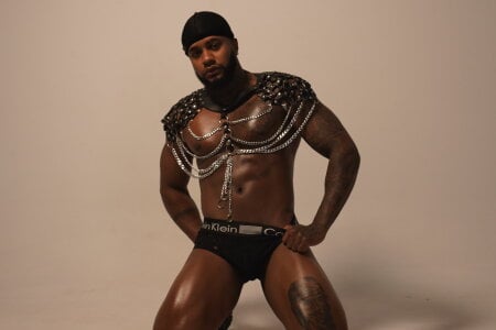 jay_jhonson01 chocolat hot Pic 5