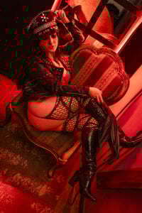 cleodoranoir Here is the owner of your fantasies Pic