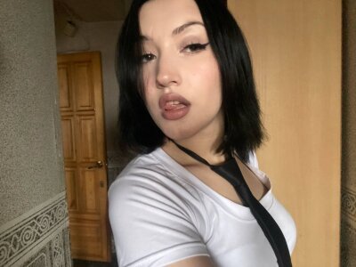 DollyWitch Public Pic 3