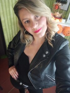 Chanelll_Taylorr_ rocker outfit for office صورة واحدة|Chanelll_Taylorr_ rocker outfit for office صورتان|Chanelll_Taylorr_ rocker outfit for office  2 صور|Chanelll_Taylorr_ rocker outfit for office  2 صورة