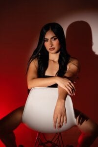 KatieRobinson_ Public Pic 4