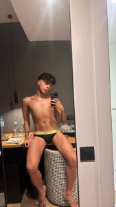 NickiGean Hola bebé Pic 2