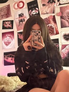 local unimaginable beauty od shikowaifu  5 snímek