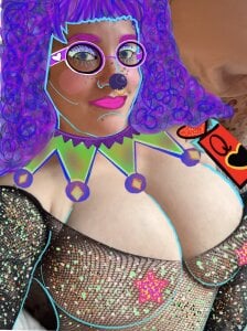 kitkathecartoonclown Look how cute I am Pic 2