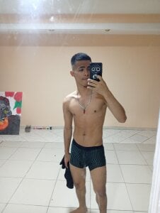 El-jhon Public Pic 3