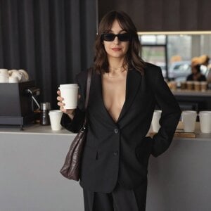 Carrie_Roberts Find me on a regular Monday Poză 5