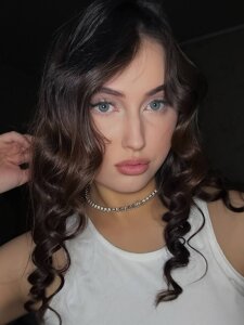 HildaCills Public Pic 3