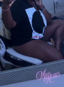 HuneyCocoaGodess96 OnYourFace Pic