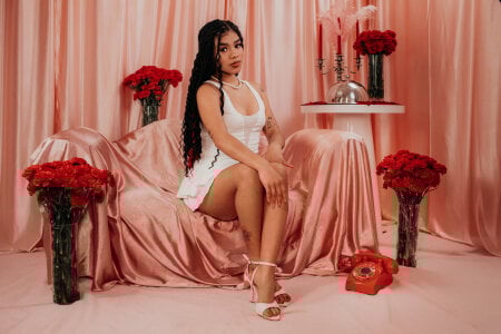 NaylaGrey Let's do the love on the Valentine's day💖🎀 Foto 5