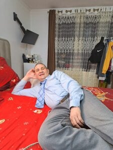 SpartacusDaddy48 my photo Pic