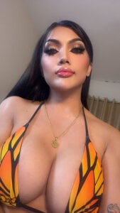 YourAsianGoddess69 Public Pic 2