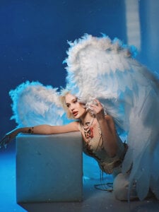 Golden_Aline my new photo shoots^^ Pic 4