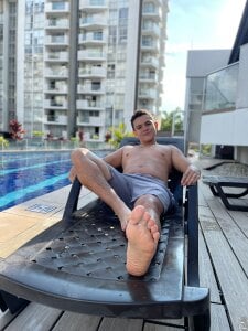 :) de Dunkan_Kravitz  2 Imagens