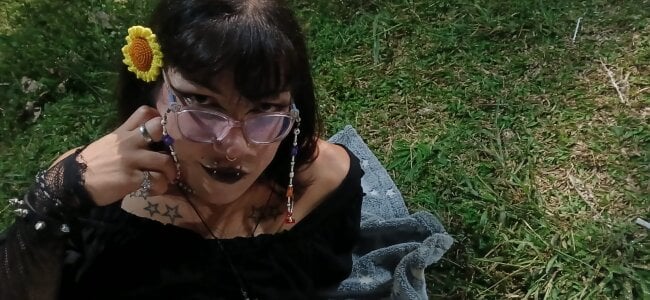 christina_vamp1 ✨ An angelic face that mixes sweetness and mischief. Pic 4